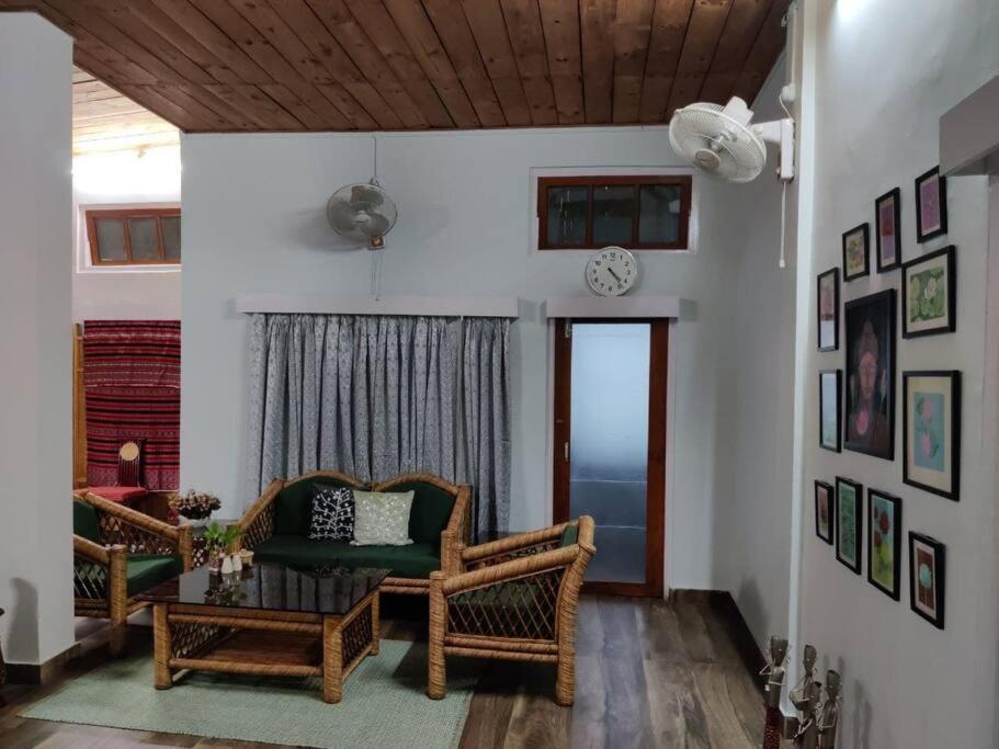 The Nook Rooftop Condo And Garden Guwahati Luaran gambar